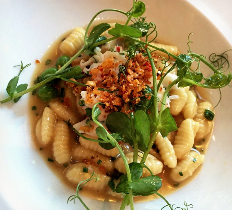 ../Images/CHEN,CHUN-HUNG.Canada.Bouillon Bilk (1).jpg